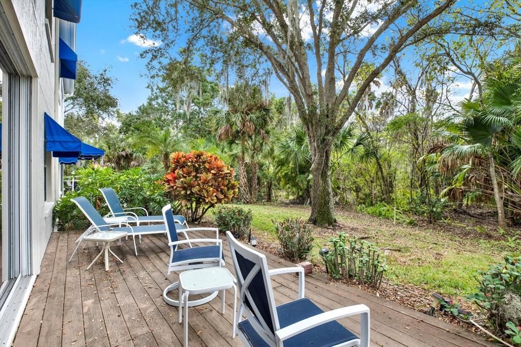 For Sale: $349,900 (2 beds, 2 baths, 1235 Square Feet)