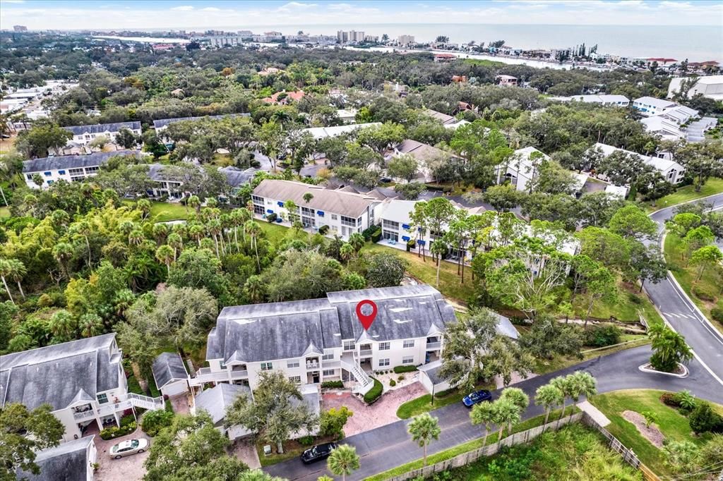 For Sale: $349,900 (2 beds, 2 baths, 1235 Square Feet)