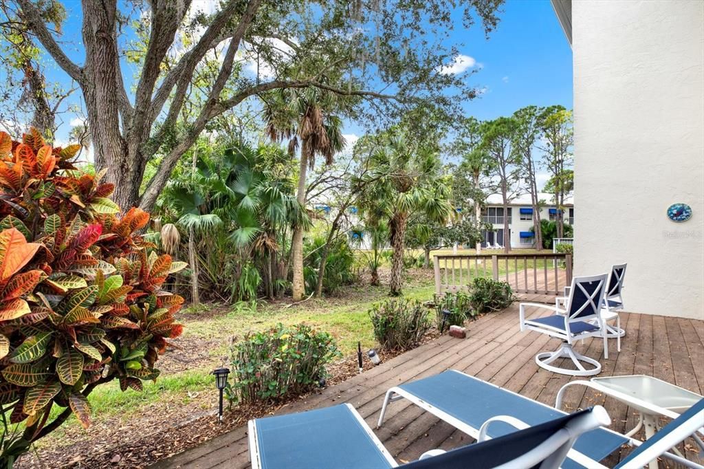 For Sale: $349,900 (2 beds, 2 baths, 1235 Square Feet)