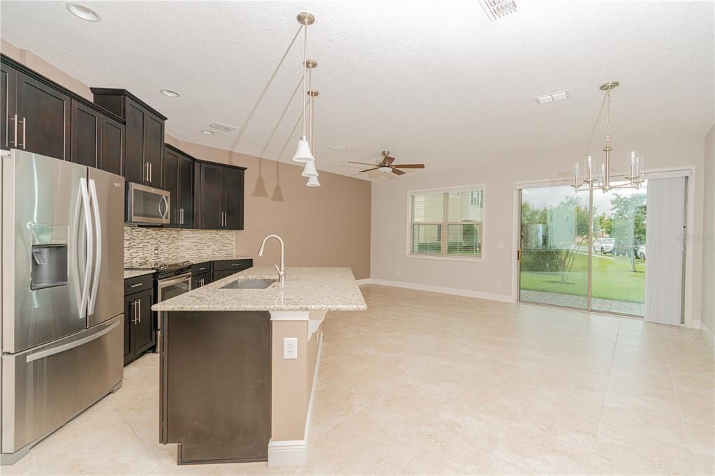 For Sale: $480,000 (3 beds, 2 baths, 1825 Square Feet)