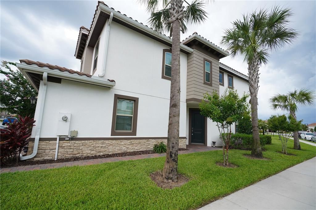 For Sale: $480,000 (3 beds, 2 baths, 1825 Square Feet)