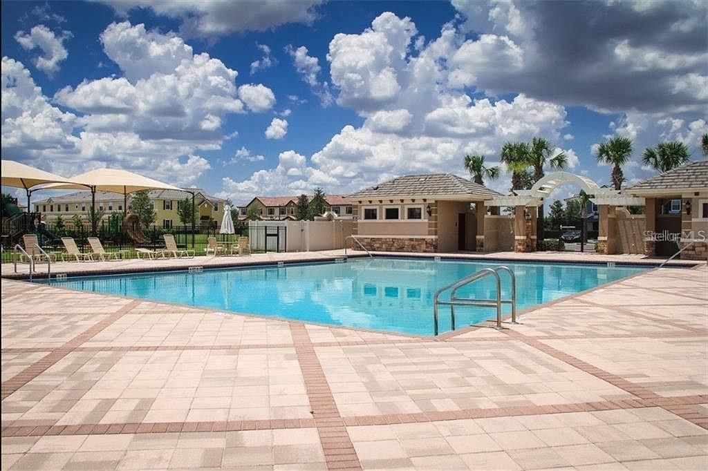 For Sale: $480,000 (3 beds, 2 baths, 1825 Square Feet)