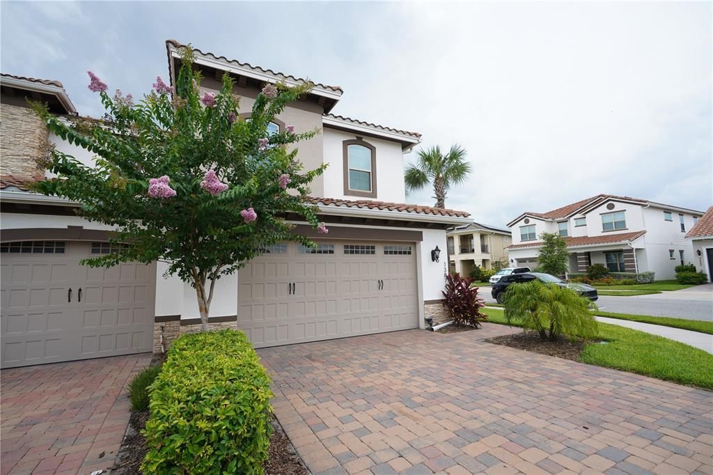 For Sale: $480,000 (3 beds, 2 baths, 1825 Square Feet)