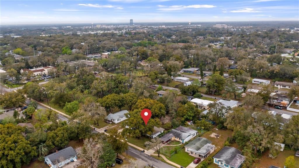 For Rent: $2,400 (3 beds, 2 baths, 1637 Square Feet)