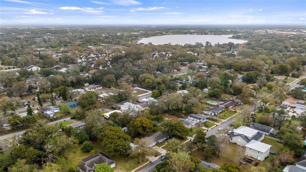 For Rent: $2,400 (3 beds, 2 baths, 1637 Square Feet)