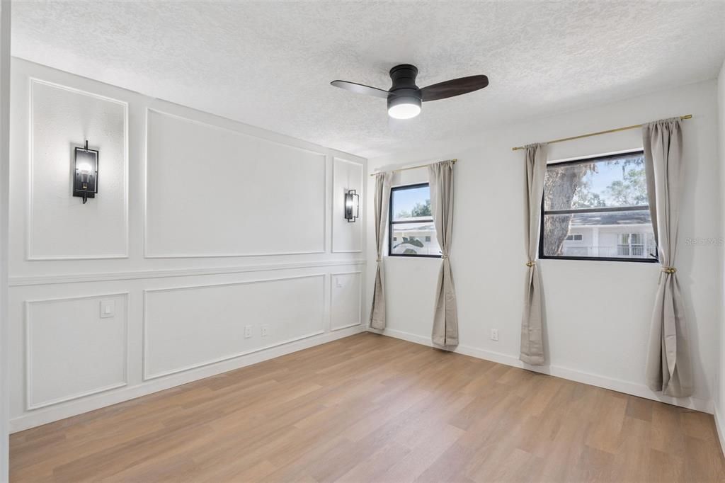 На продажу: $319,000 (2 спален, 1 ванн, 998 Квадратных фут)