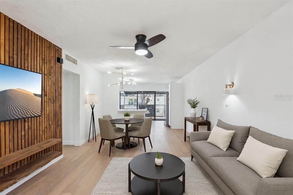 На продажу: $319,000 (2 спален, 1 ванн, 998 Квадратных фут)