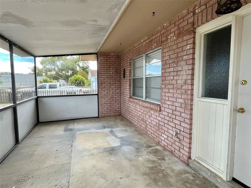 For Rent: $1,662 (2 beds, 1 baths, 950 Square Feet)