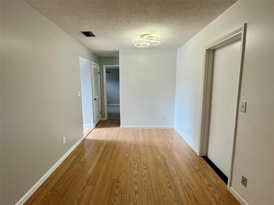 For Rent: $1,662 (2 beds, 1 baths, 950 Square Feet)