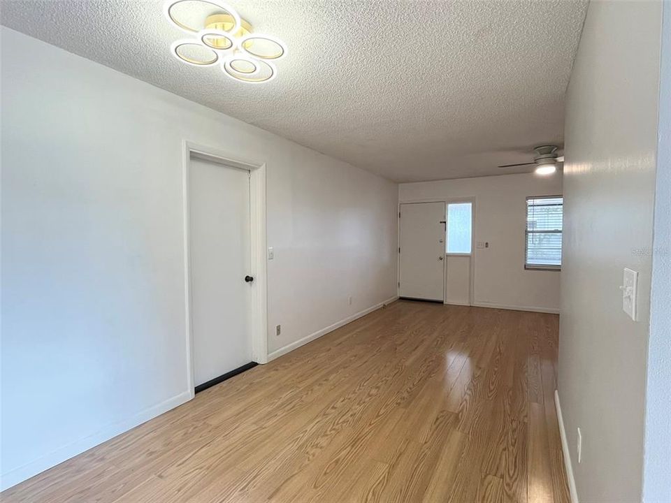 For Rent: $1,662 (2 beds, 1 baths, 950 Square Feet)