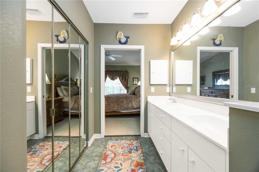 待售: $255,000 (2 贝兹, 2 浴室, 1510 平方英尺)