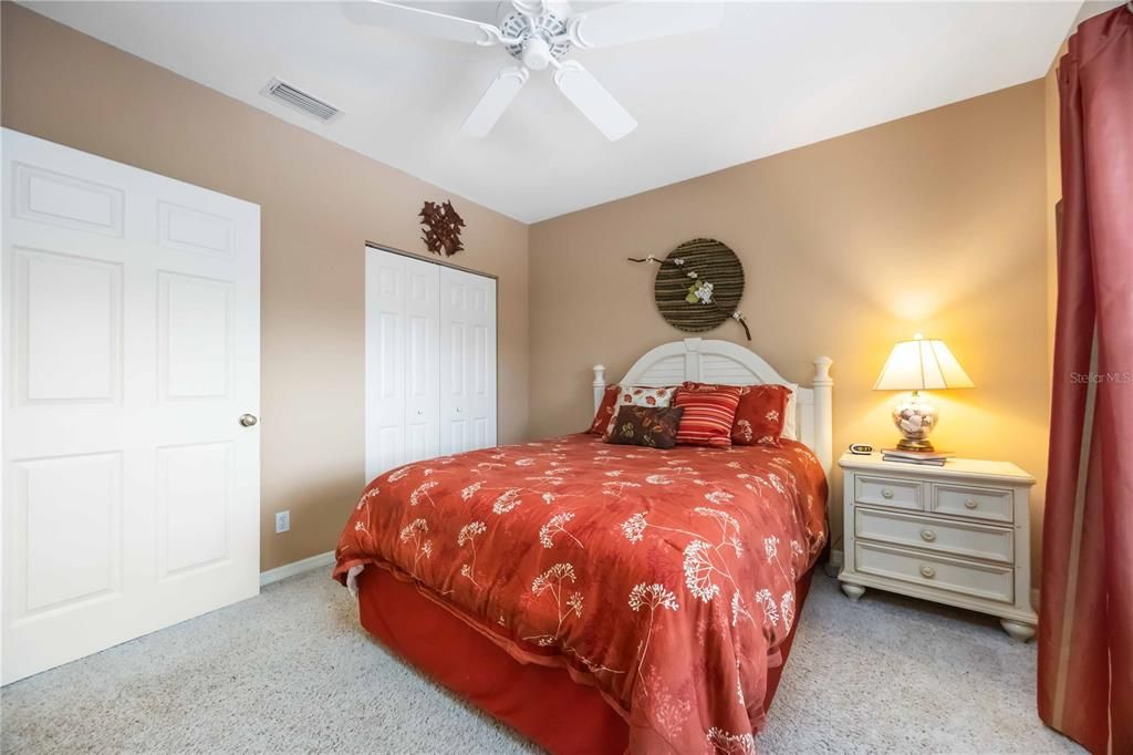 待售: $255,000 (2 贝兹, 2 浴室, 1510 平方英尺)