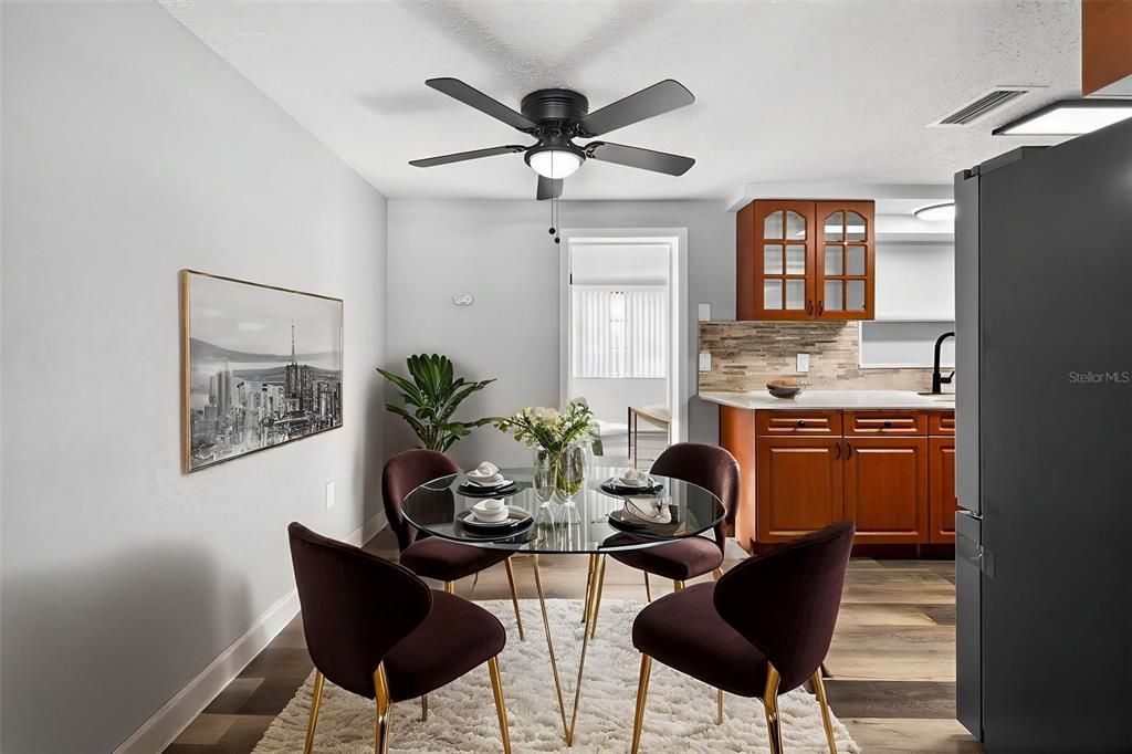 待售: $239,900 (3 贝兹, 1 浴室, 1128 平方英尺)