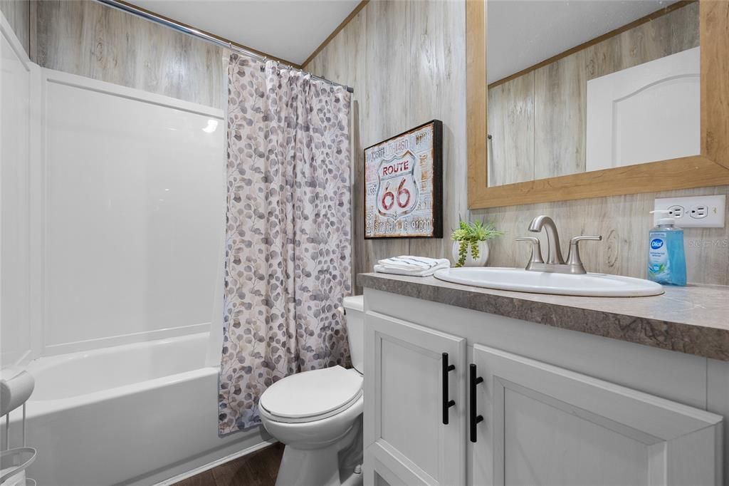 For Sale: $334,900 (3 beds, 2 baths, 1125 Square Feet)