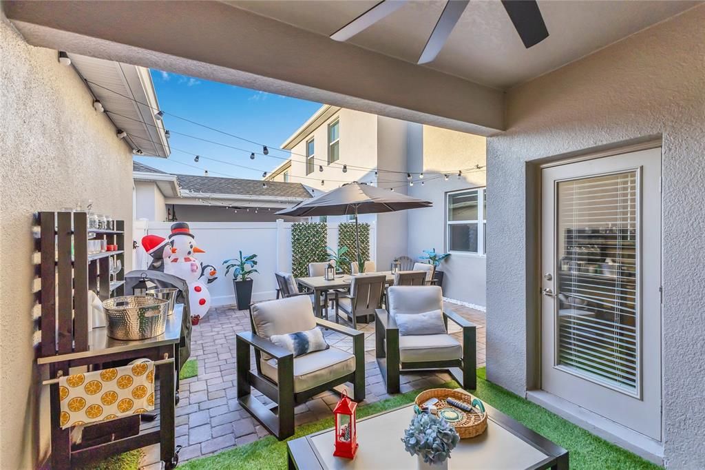 En Venta: $455,000 (4 camas, 2 baños, 1863 Pies cuadrados)