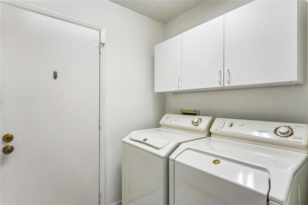 For Sale: $229,000 (2 beds, 2 baths, 1839 Square Feet)