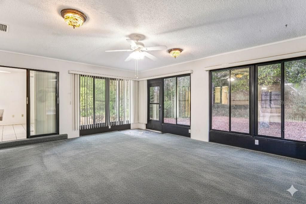 For Sale: $229,000 (2 beds, 2 baths, 1839 Square Feet)