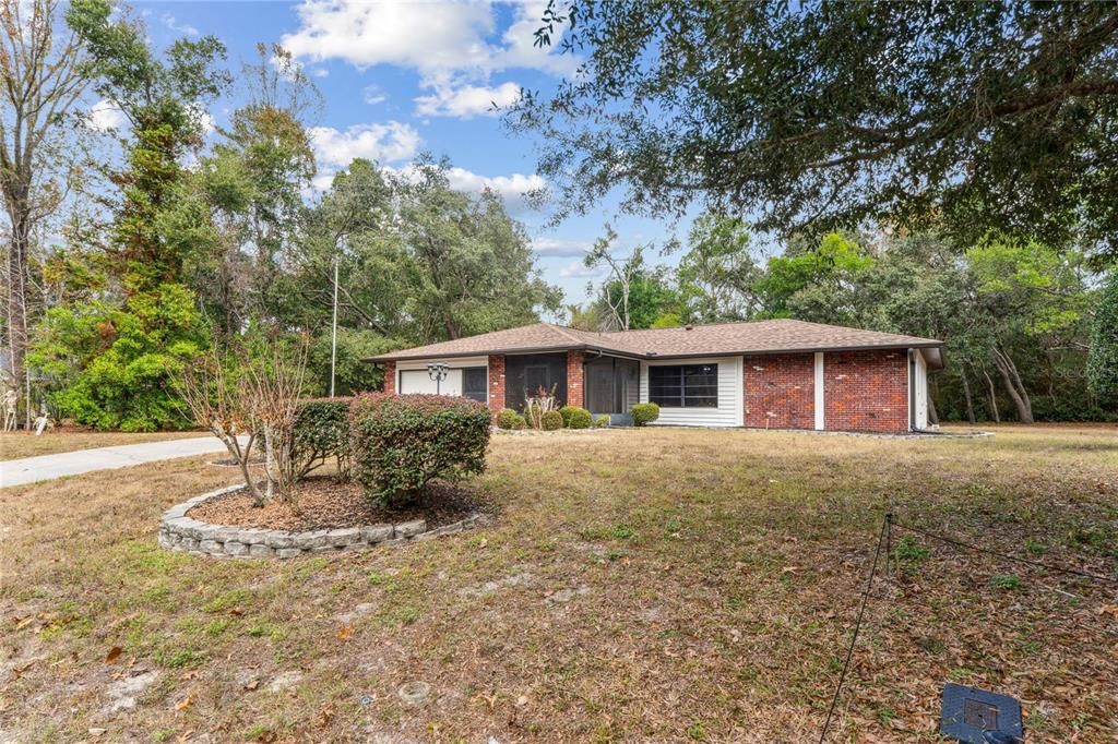 For Sale: $229,000 (2 beds, 2 baths, 1839 Square Feet)