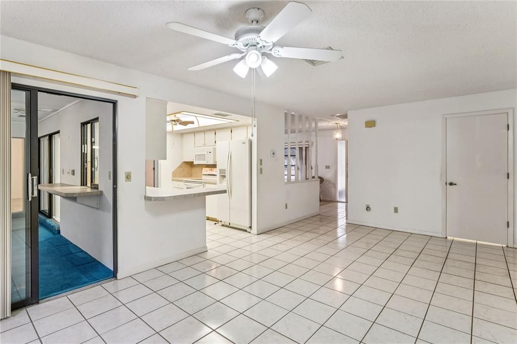 For Sale: $229,000 (2 beds, 2 baths, 1839 Square Feet)