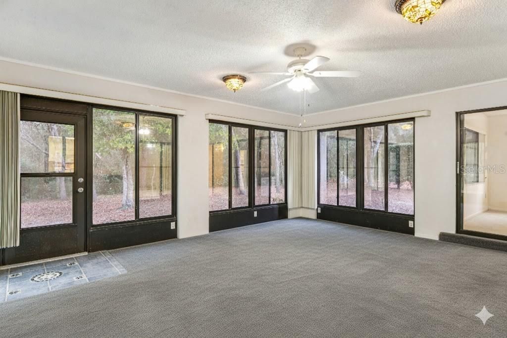 For Sale: $229,000 (2 beds, 2 baths, 1839 Square Feet)