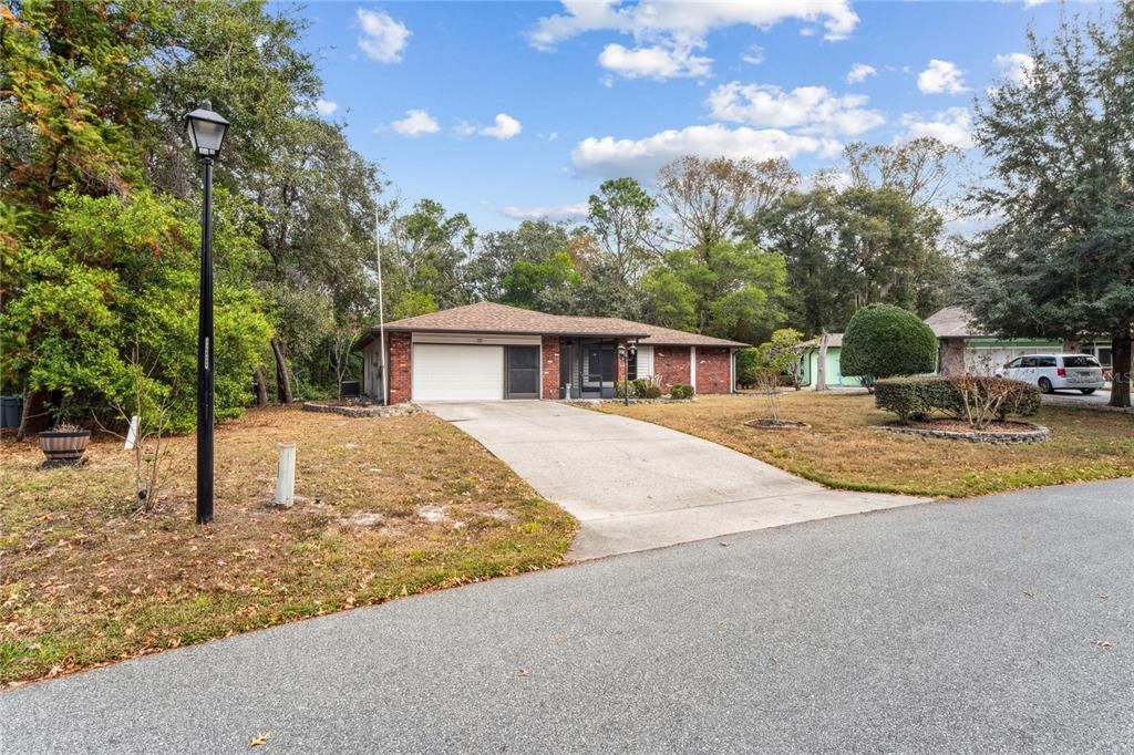 For Sale: $229,000 (2 beds, 2 baths, 1839 Square Feet)