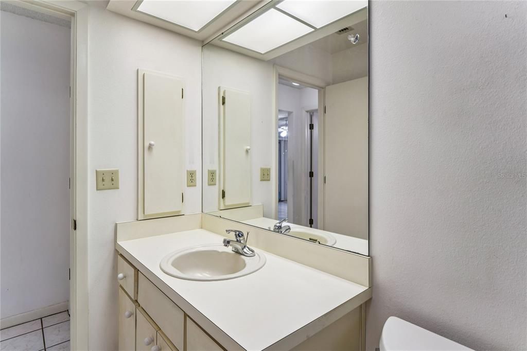 For Sale: $229,000 (2 beds, 2 baths, 1839 Square Feet)