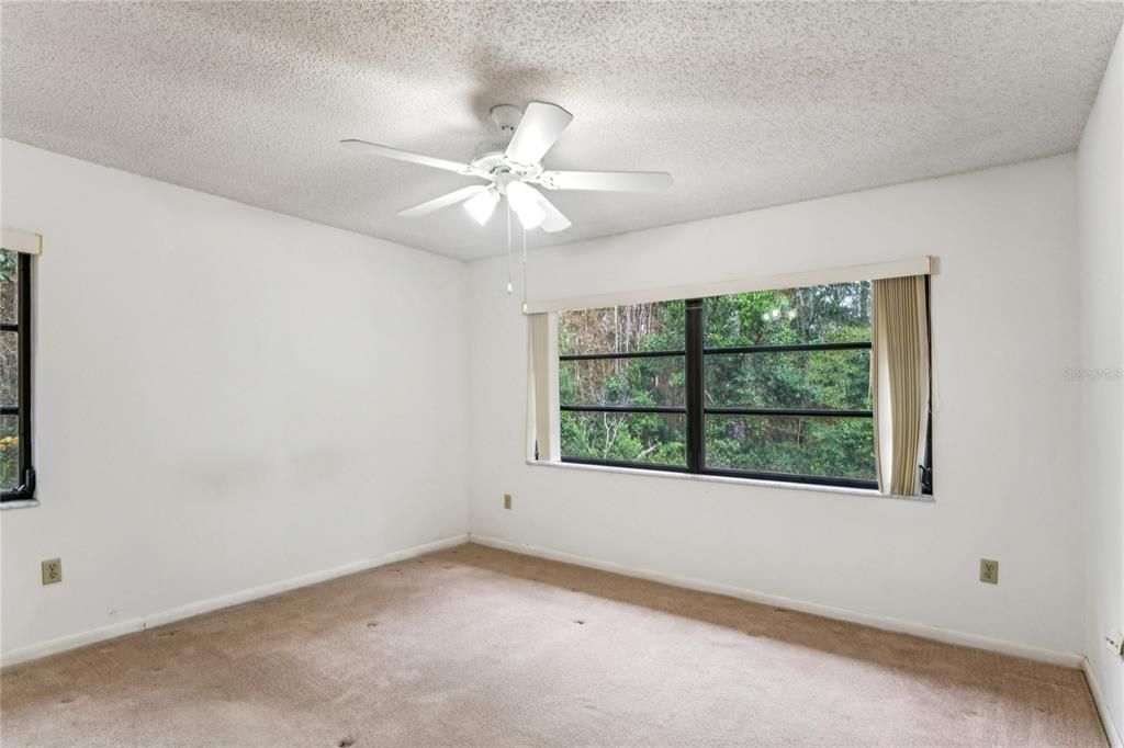 For Sale: $229,000 (2 beds, 2 baths, 1839 Square Feet)
