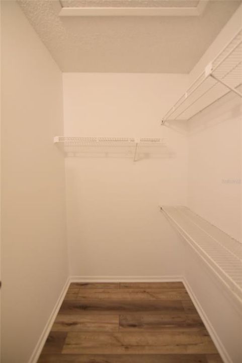 For Rent: $2,400 (3 beds, 2 baths, 1518 Square Feet)