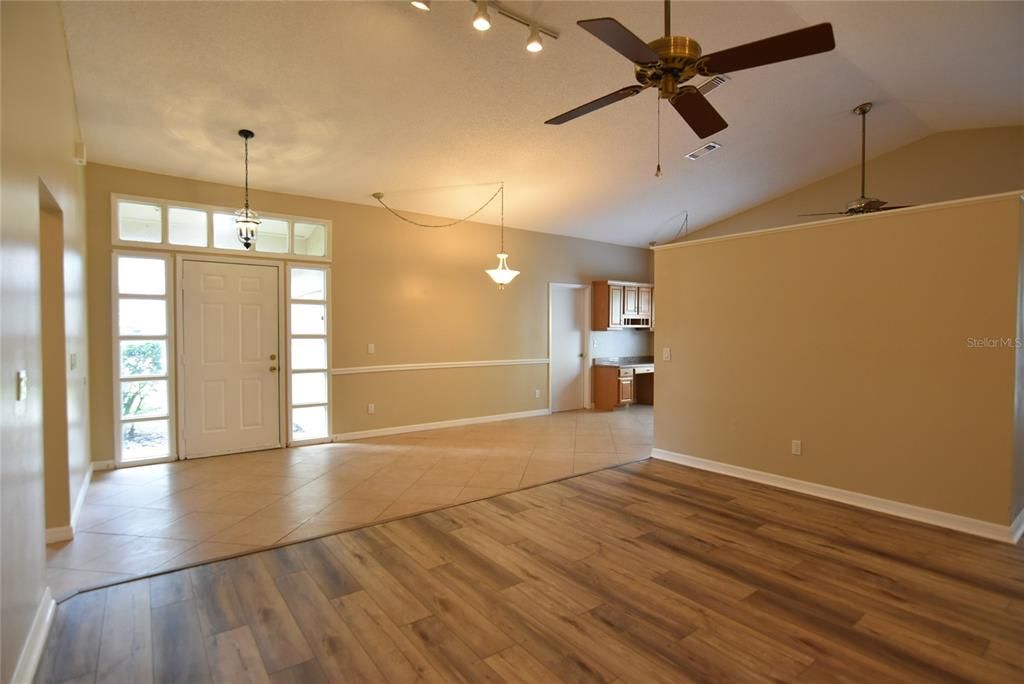 For Rent: $2,400 (3 beds, 2 baths, 1518 Square Feet)