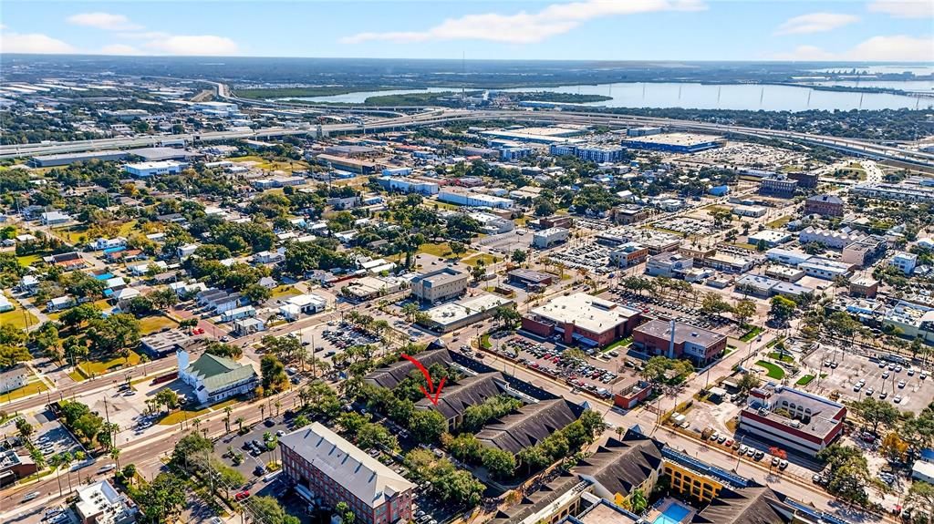 待售: $249,900 (1 贝兹, 1 浴室, 1044 平方英尺)