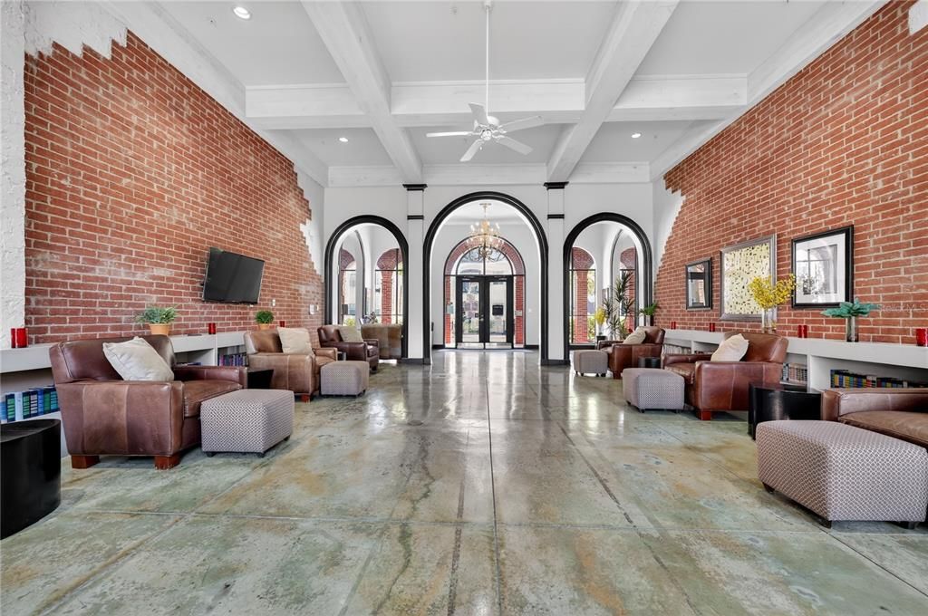 待售: $249,900 (1 贝兹, 1 浴室, 1044 平方英尺)