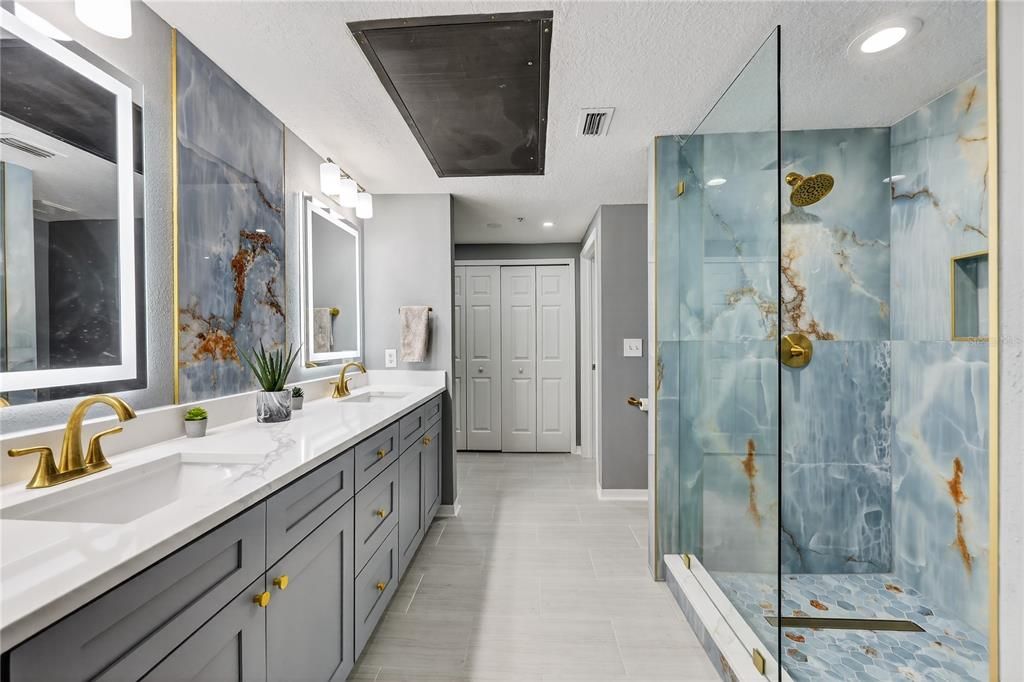 待售: $249,900 (1 贝兹, 1 浴室, 1044 平方英尺)