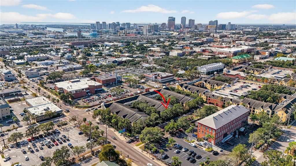 待售: $249,900 (1 贝兹, 1 浴室, 1044 平方英尺)