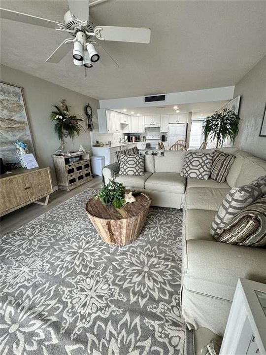 En Renta: $3,500 (2 camas, 2 baños, 889 Pies cuadrados)