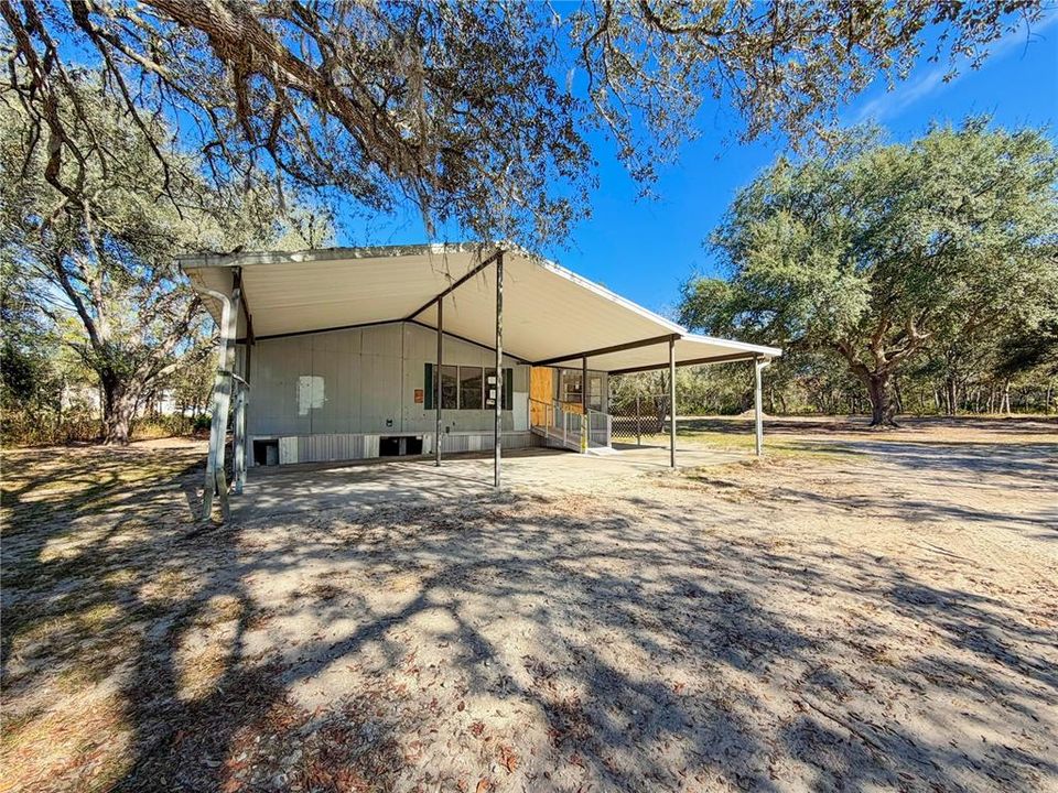 待售: $59,900 (2 贝兹, 3 浴室, 1352 平方英尺)