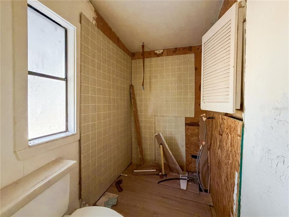 待售: $59,900 (2 贝兹, 3 浴室, 1352 平方英尺)