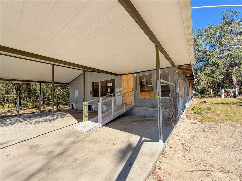 待售: $59,900 (2 贝兹, 3 浴室, 1352 平方英尺)