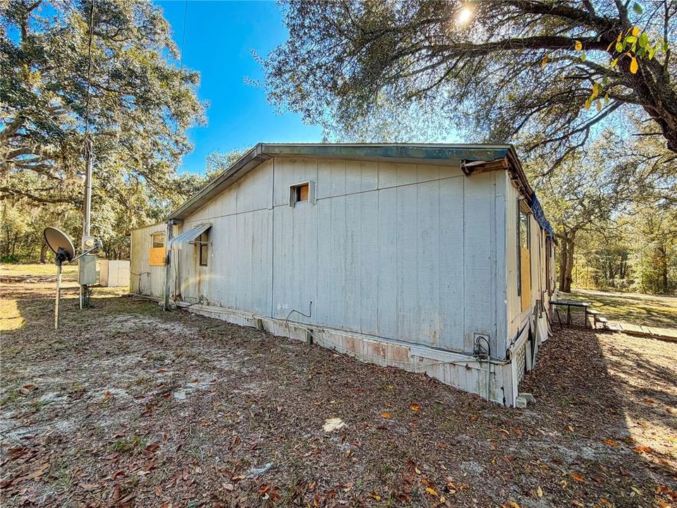 待售: $59,900 (2 贝兹, 3 浴室, 1352 平方英尺)