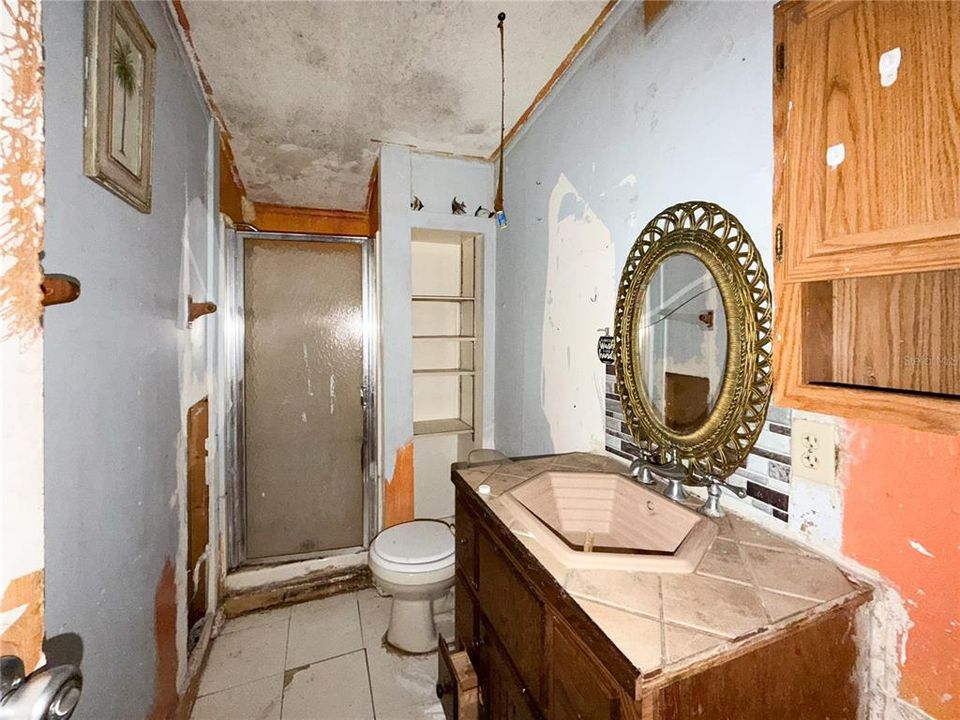 待售: $59,900 (2 贝兹, 3 浴室, 1352 平方英尺)