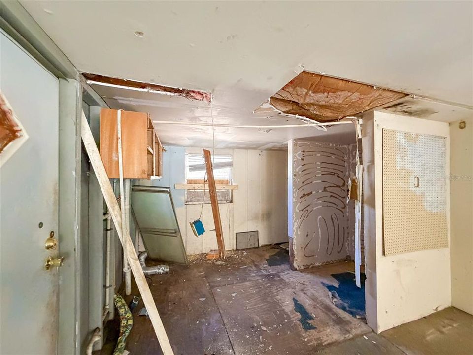 待售: $59,900 (2 贝兹, 3 浴室, 1352 平方英尺)