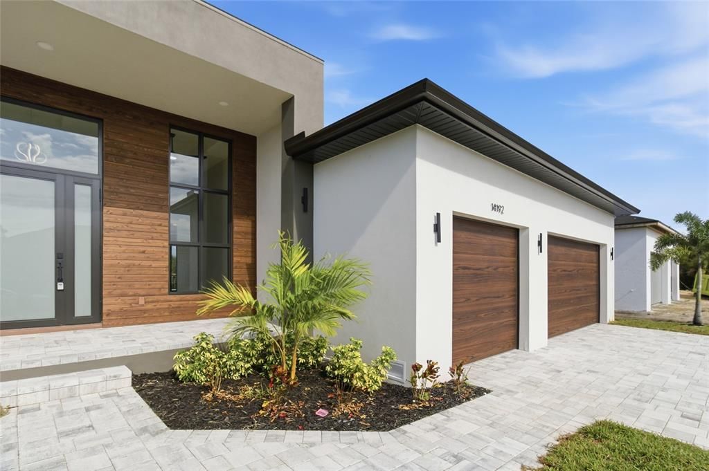 En Venta: $925,000 (3 camas, 3 baños, 2014 Pies cuadrados)