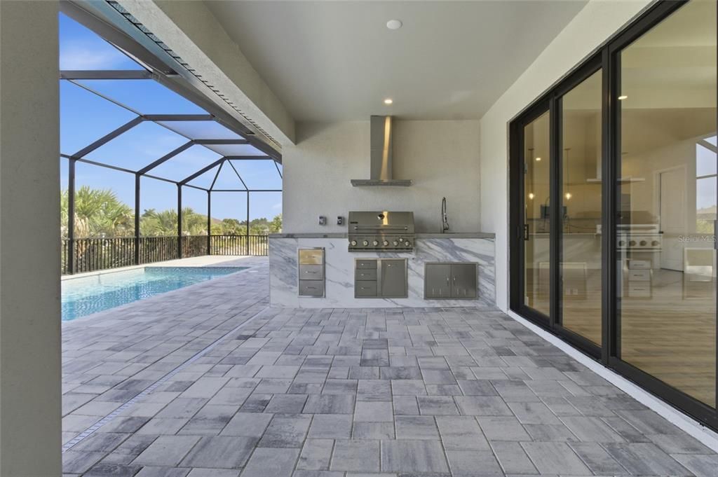 En Venta: $925,000 (3 camas, 3 baños, 2014 Pies cuadrados)