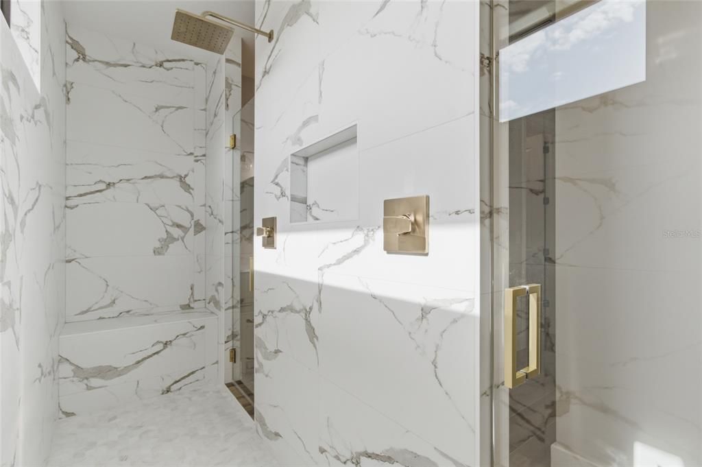 En Venta: $925,000 (3 camas, 3 baños, 2014 Pies cuadrados)