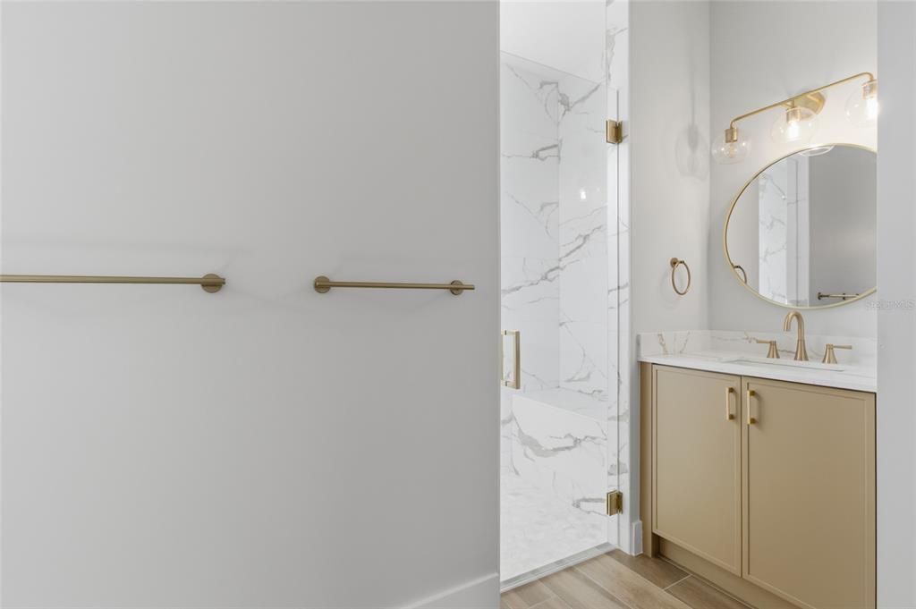 En Venta: $925,000 (3 camas, 3 baños, 2014 Pies cuadrados)