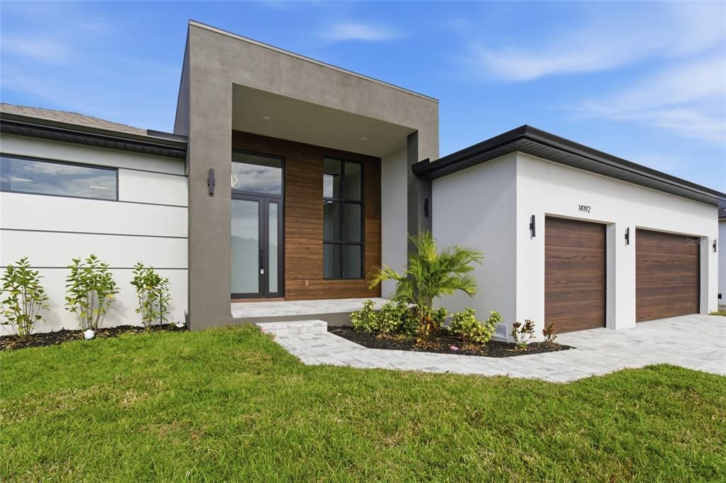 En Venta: $925,000 (3 camas, 3 baños, 2014 Pies cuadrados)