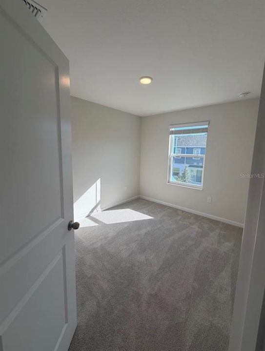 For Rent: $2,200 (3 beds, 2 baths, 1379 Square Feet)