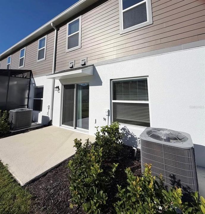 For Rent: $2,200 (3 beds, 2 baths, 1379 Square Feet)