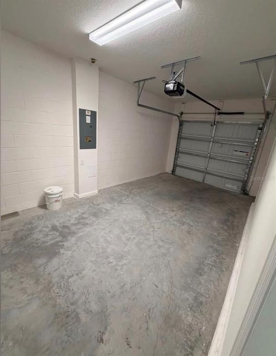 For Rent: $2,200 (3 beds, 2 baths, 1379 Square Feet)