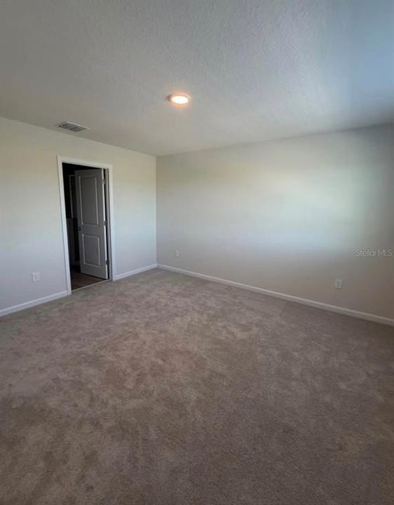 For Rent: $2,200 (3 beds, 2 baths, 1379 Square Feet)