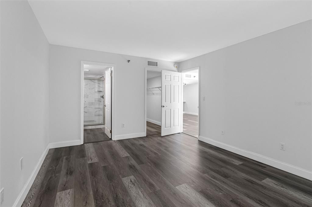 For Rent: $2,550 (1 beds, 1 baths, 840 Square Feet)